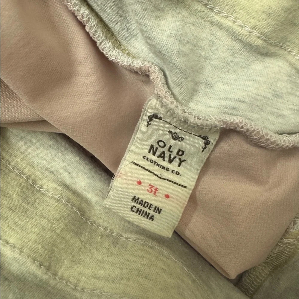 Old Navy Elegant Pink Tulle Skirt With Gray Waistband Great Condition. Size 3t